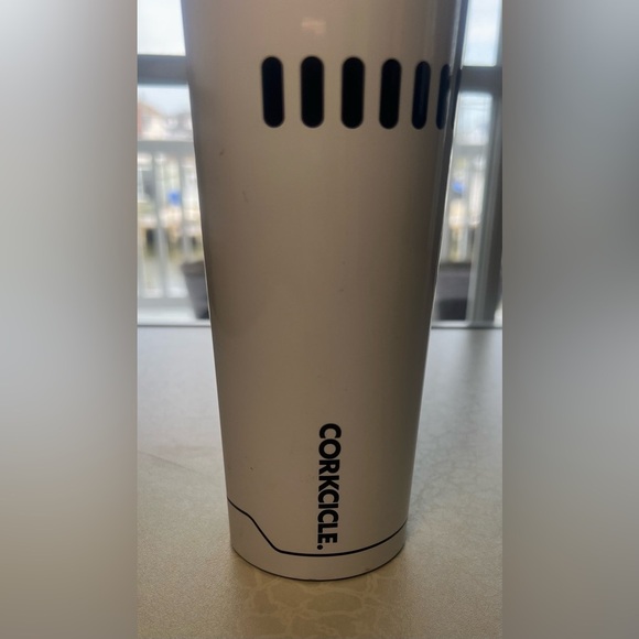 Corkcicle | Star Wars Storm Trooper 16 oz. Canteen. - Picture 4 of 16
